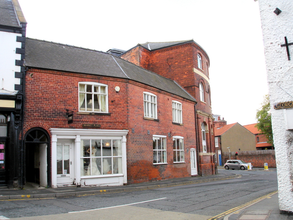 LETTING AGREED - 22A MARKET PLACE BARTON UPON HUMBER,