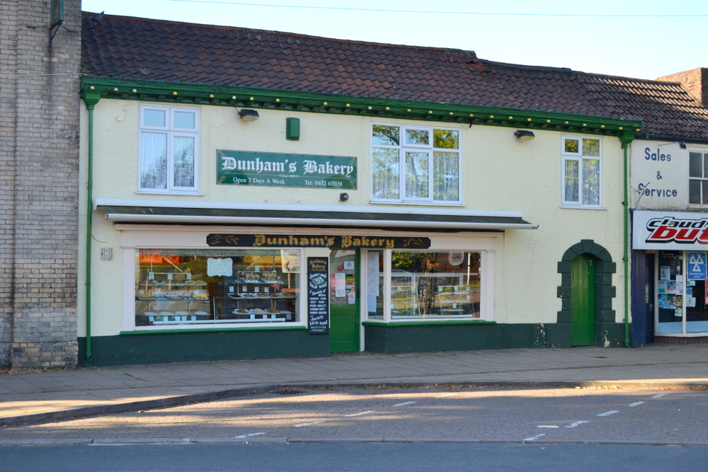 DUNHAMS BAKERY 7 BRIDGE STREET BRIGG NORTH LINCOLNSHIRE DN20 8LP,