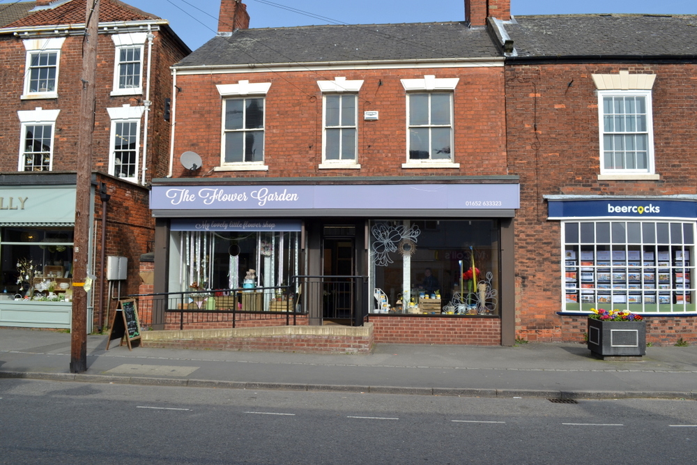 UNDER OFFER 12 HIGH STREET BARTON UPON HUMBER DN18 5PD,